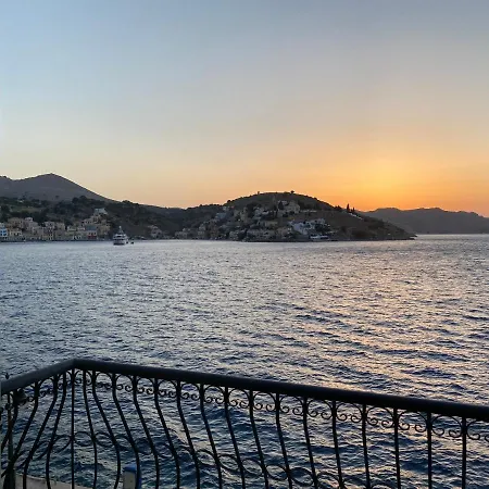 Sea Stars ,Villas Danezis Βίλα Σύμη